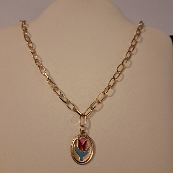 Fashion Gold Tone Necklace - Picture 3 of 6